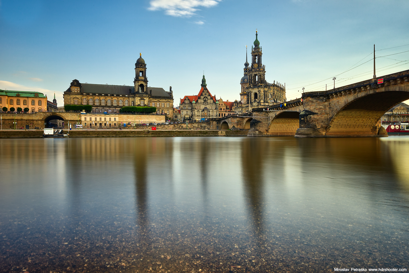 Дрезден река эльба. Река в дрездене. Дрезден. Дрезден флоренция на эльбе. Река в дрездене.