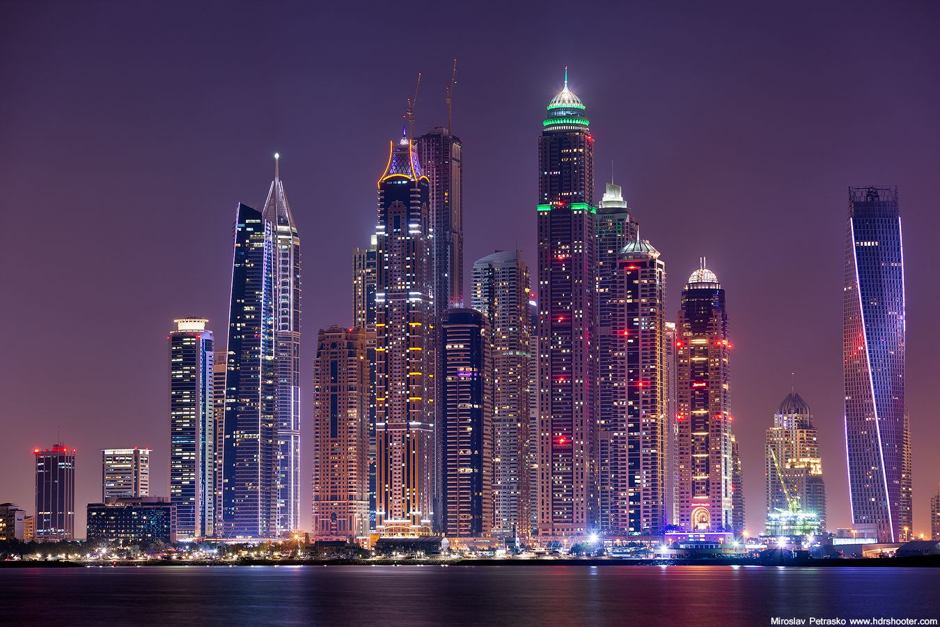 Night view of the Marina HDRshooter