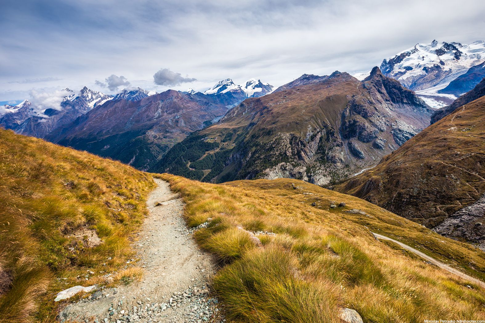 Mountain path in the Alps, Switzerland - HDRshooter